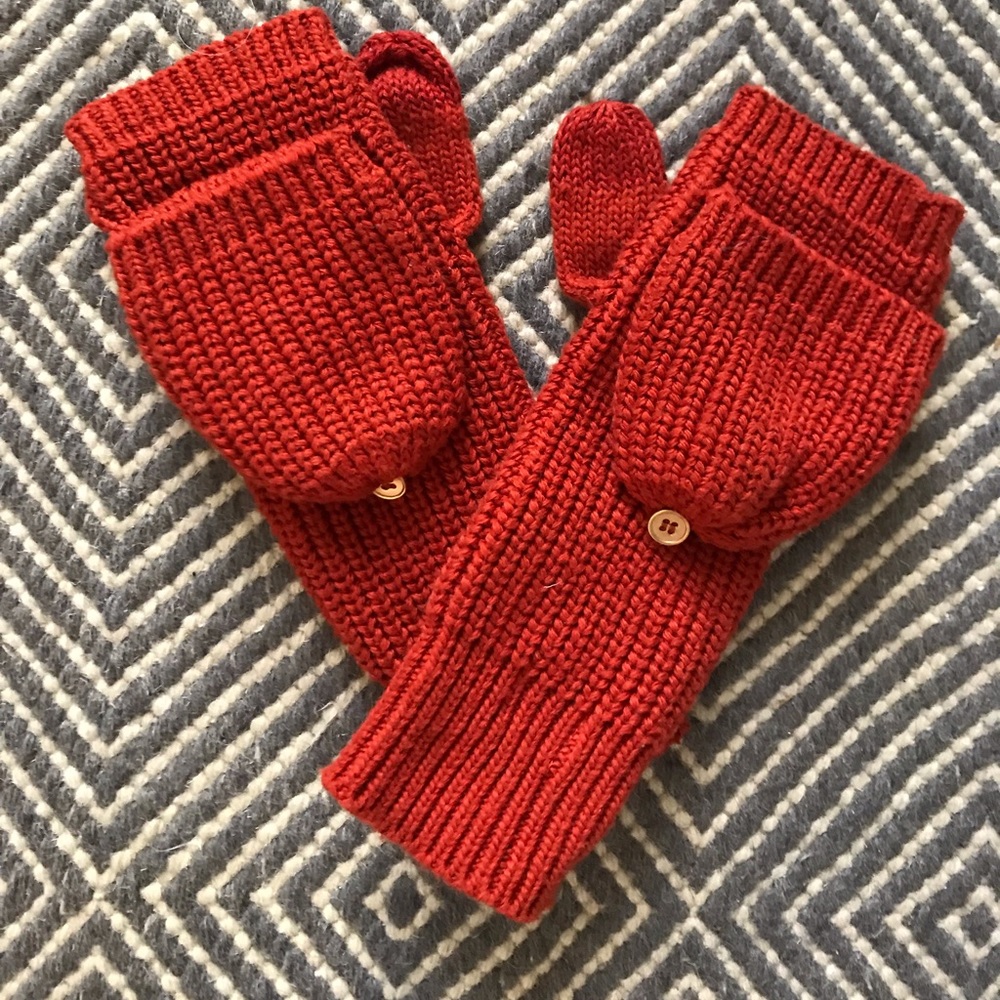 Target Cable-knit Gloves